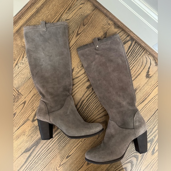 UGG Ava Tall Water Resistant Grey Suede Heeled Boots Women’s Size 9.5 - Picture 1 of 8
